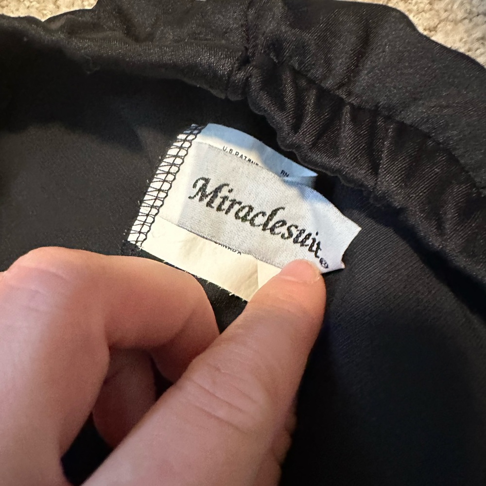 Miraclesuit swim skirt black - Picture 3 of 5